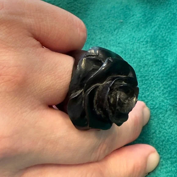 Bold Size 7 Ring Blackwood Hand Carved Rose Statement Ring Made in Bali🌸 - Picture 3 of 4